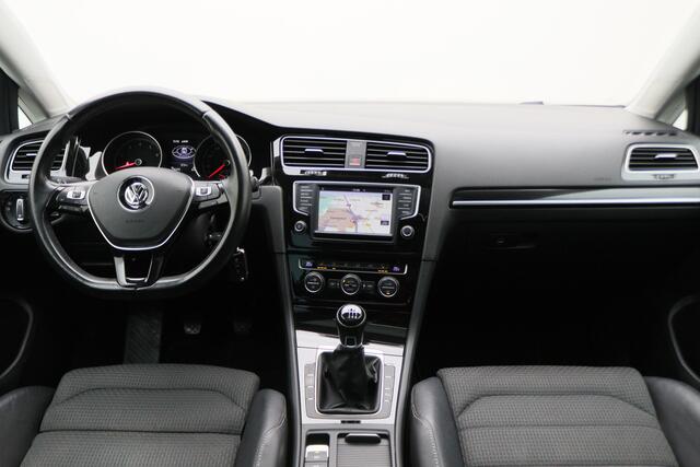 Volkswagen GOLF Variant 1.2 TSI Business Edition Connected R-Line