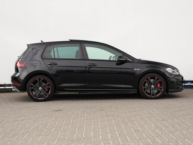 Volkswagen GOLF 2.0 TSI GTI Performance 245pk | Navigatie | Adaptieve Cruise Control | Dealer onderhouden | Lederen sportstoelen | Panoramadak | Trekhaak | Digital Dashboard |