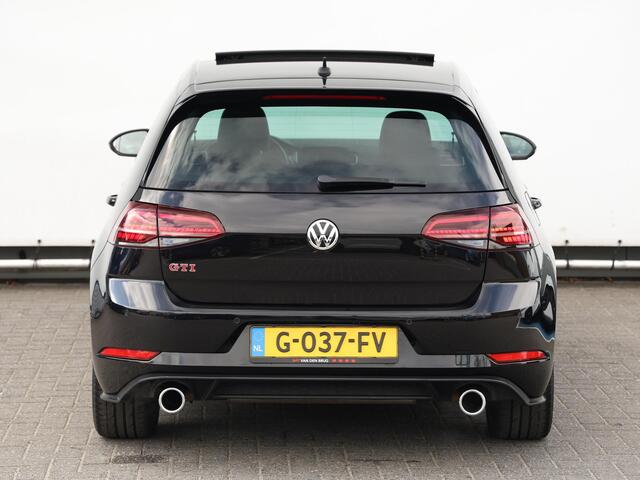 Volkswagen GOLF 2.0 TSI GTI Performance 245pk | Navigatie | Adaptieve Cruise Control | Dealer onderhouden | Lederen sportstoelen | Panoramadak | Trekhaak | Digital Dashboard |