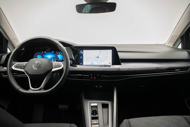 Volkswagen GOLF 1.0 eTSI Life Business |Carplay|Adaptive|Camera|