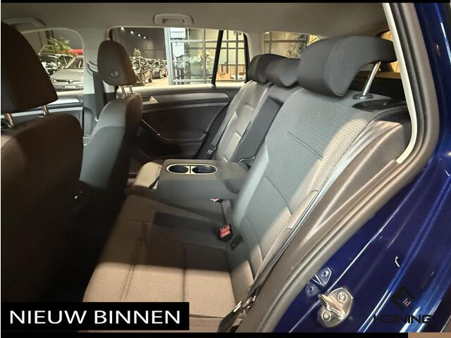 Volkswagen GOLF Variant 1.0 TSI Comfortline. DSG-automaat. Trekhaak. Navi. Apple-carplay