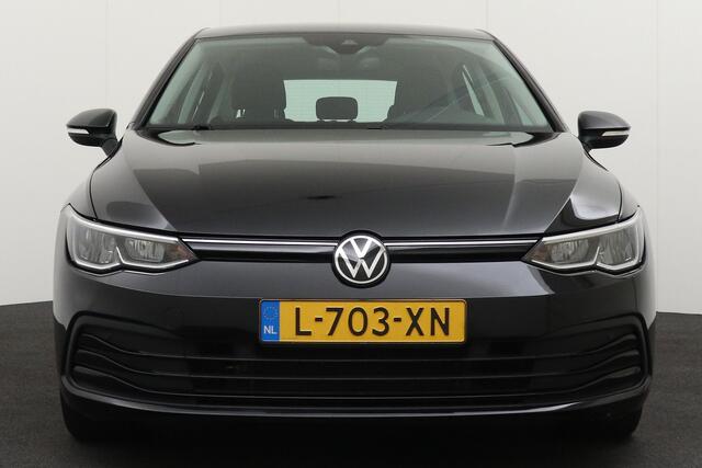 Volkswagen GOLF 1.0 111 PK Aut. eTSI Navi Carplay Sfeerverlichting Park. Sens