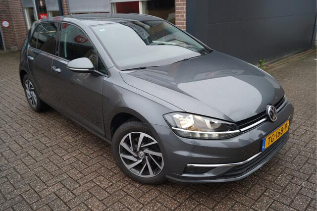 Volkswagen GOLF 1.4 TSI Comfortline | DSG | Virtual cockpit | Camera | BTW