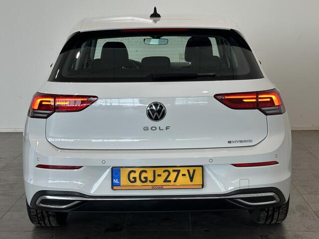 Volkswagen GOLF 1.4 eHybrid Style | Navigatie | Climate Control | Cruise Control | Stoel- en stuurverwarming | Apple Carplay/Android Auto