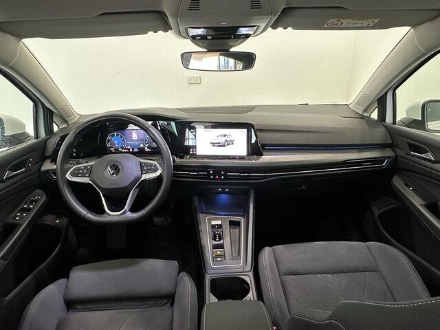 Volkswagen GOLF 1.4 eHybrid Style | Navigatie | Climate Control | Cruise Control | Stoel- en stuurverwarming | Apple Carplay/Android Auto