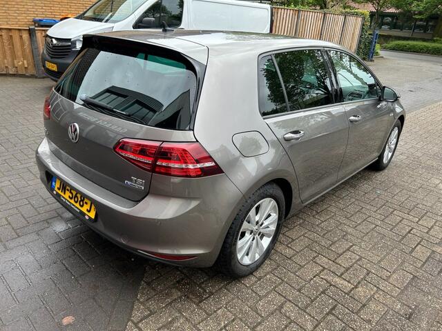 Volkswagen GOLF 1.0 TSI Connected Series Nederlandse auto inclusief garantie!