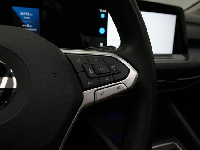 Volkswagen GOLF 1.4 204 pk DSG eHybrid Style | Panoramadak | Geheugen-/massagestoel | Achteruitrijcamera | Navigatie | Alcantara | Adaptive Cruise