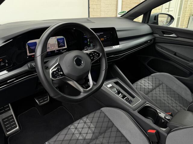 Volkswagen GOLF Variant 1.5 eTSI 150pk DSG 3x R-Line VirtualCockpit ACC Sportstoelen IQ-Light Ambientlight Camera 18" Pdc