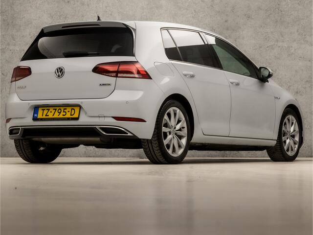 Volkswagen GOLF 1.5 TSI Sportline (VIRTUAL COCKPIT, 4 CILINDER, APPLE CARPLAY, GROOT NAVI, ALCANTARA SPORTSTOELEN, ADAPTIVE CRUISE, PARKEERSENSOREN, LM VELGEN, DAB+, NIEUWSTAAT)