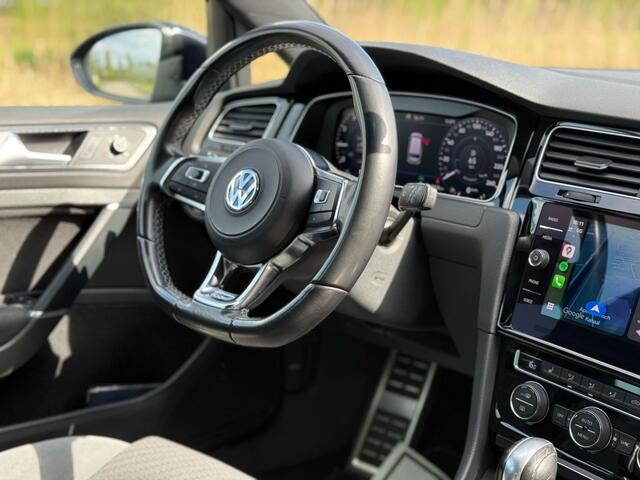 Volkswagen GOLF 1.5 TSI Highline II 3x R-Line II LED !!