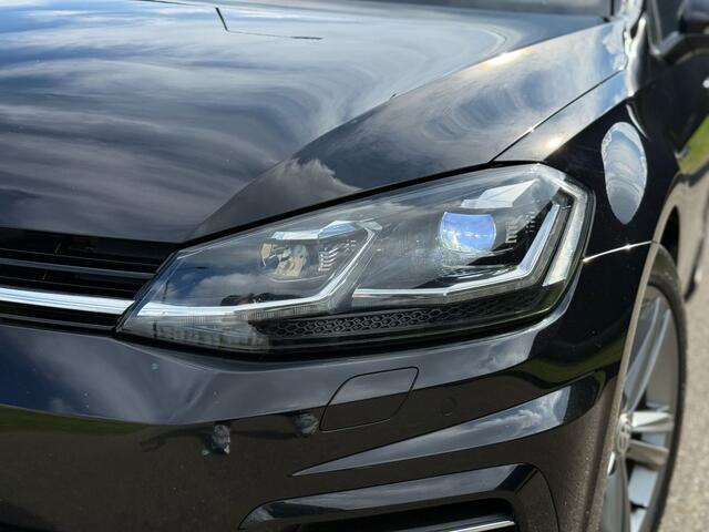 Volkswagen GOLF 1.5 TSI Highline II 3x R-Line II LED !!