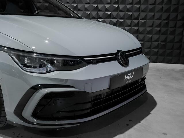 Volkswagen GOLF 1.5 eTSI R-Line | Pano | H&K | HUD | Side | Trekhaak | IQ Light | Keyless |