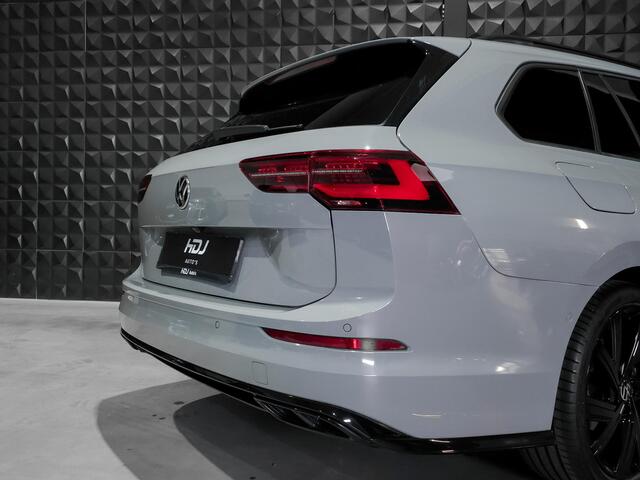 Volkswagen GOLF 1.5 eTSI R-Line | Pano | H&K | HUD | Side | Trekhaak | IQ Light | Keyless |