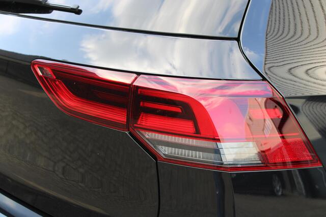 Volkswagen GOLF 2.0 TSI GTI PANO HARMAN KARDON HUD ALARM