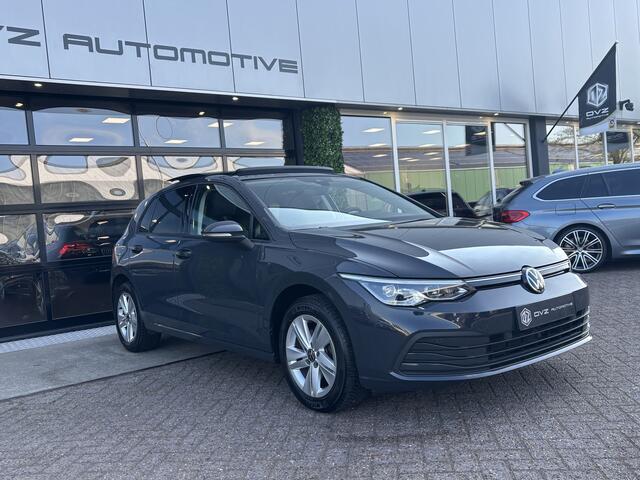 Volkswagen GOLF 1.5 eTSI DSG Life | Pano | Camera | Drive Assit