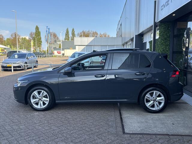 Volkswagen GOLF 1.5 eTSI DSG Life | Pano | Camera | Drive Assit