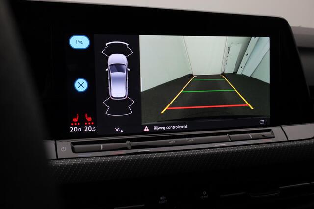 Volkswagen GOLF 1.5 eTSI 150 pk DSG R-Line | Panoramadak | IQ Light | Stuur-/stoelverwarming | Achteruitrijcamera | Navigatie