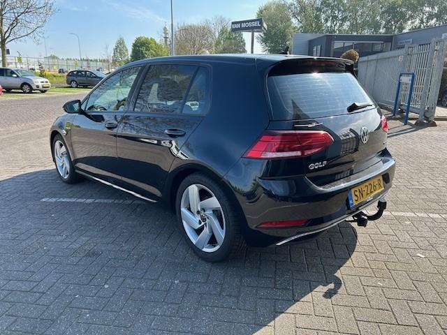 Volkswagen GOLF 1.5 TSI Comfortline DSG Automaat!! | 17 inch LM velgen | Privacy glass | Adaptieve Cruise Control | Full-Map Navigatie | PDC Voor + Achter | Climate Control | Apple Carplay & Android Auto | Orig. NL