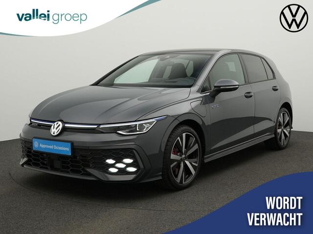 Volkswagen GOLF 1.5 272 pk DSG eHybrid GTE | Trekhaak | Adaptief onderstel | IQ Light | Rondomzicht camera | Head-up display | Stuur-/stoelverwarming