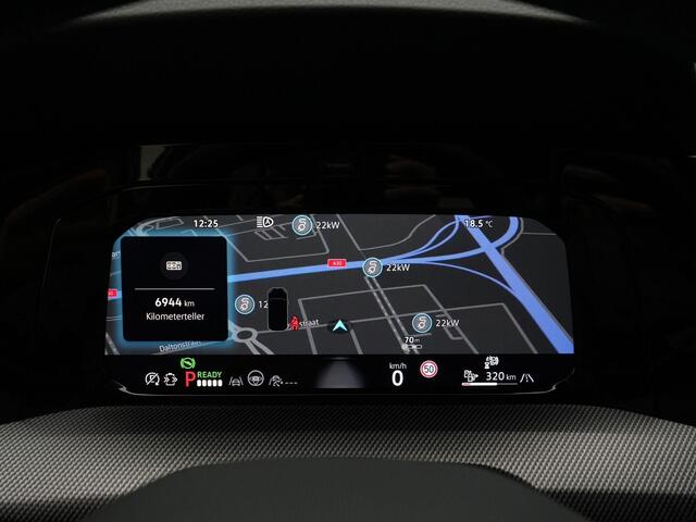 Volkswagen GOLF 1.5 272 pk DSG eHybrid GTE | Trekhaak | Adaptief onderstel | IQ Light | Rondomzicht camera | Head-up display | Stuur-/stoelverwarming