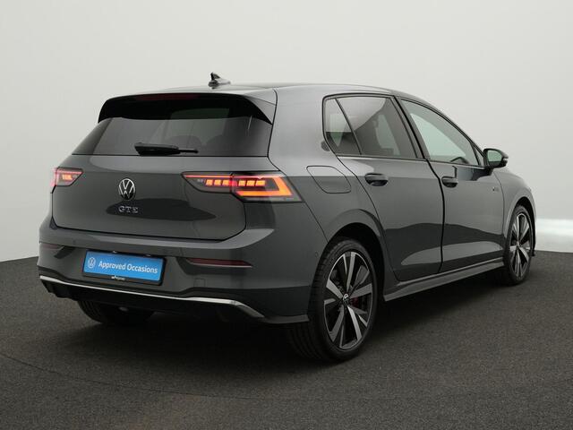 Volkswagen GOLF 1.5 272 pk DSG eHybrid GTE | Trekhaak | Adaptief onderstel | IQ Light | Rondomzicht camera | Head-up display | Stuur-/stoelverwarming