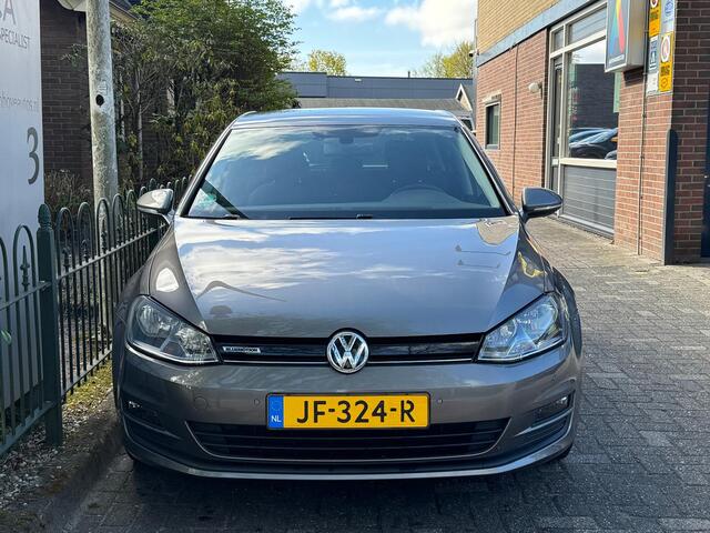 Volkswagen GOLF 1.0 TSI Business Edition Connected Automaat