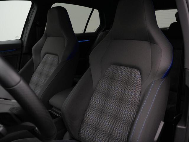 Volkswagen GOLF 1.4 eHybrid GTE | Navigatie | Parkeersensoren voor/achter | Adaptive Cruise Control |