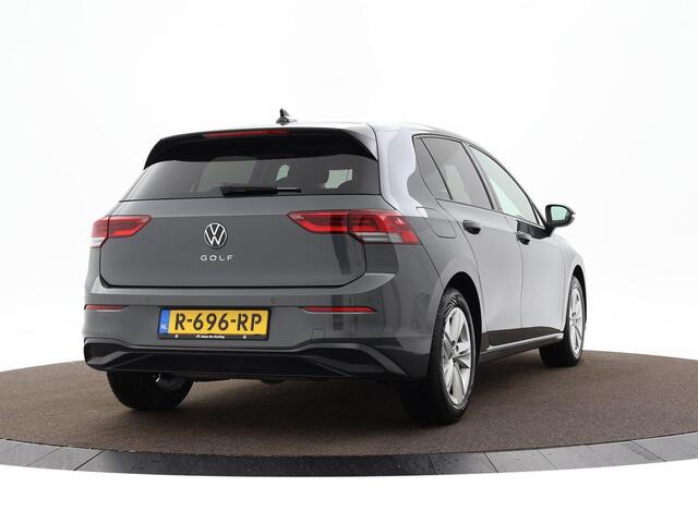 Volkswagen GOLF 1.0 Tsi 110pk Life · ACC · App-Connect · Navi · P-Sensoren · 16'' Inch · Garantie t/m 08-11-2026 of 100.000km