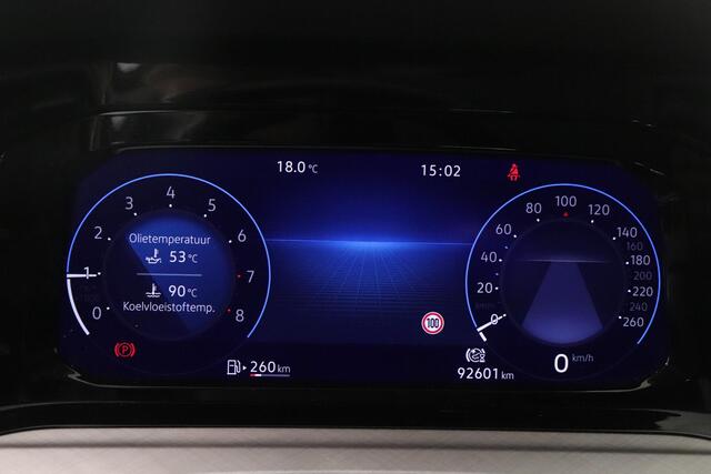 Volkswagen GOLF 1.0 TSI Life | Camera | Adaptieve cruise control | Navigatie | LED | Climatronic |