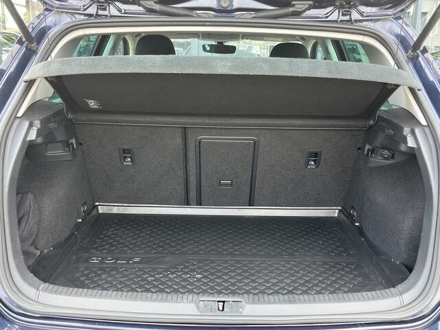 Volkswagen GOLF 1.0 TSI Connected Series App-Connect, Cruise Control & Trekhaak