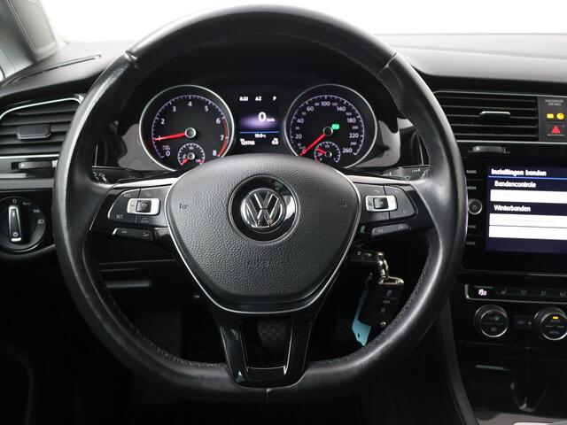 Volkswagen GOLF 1.5 TSI Highline Business R | 150 PK | Automaat | Trekhaak afneembaar | Elektrisch Panorama dak
