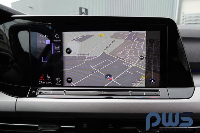 Volkswagen GOLF 1.0 eTSI Life Navi / Clima / Cruise Adap. / Carplay / PDC / Led / Stuurverw. / Stoelverw. / 1e eig.