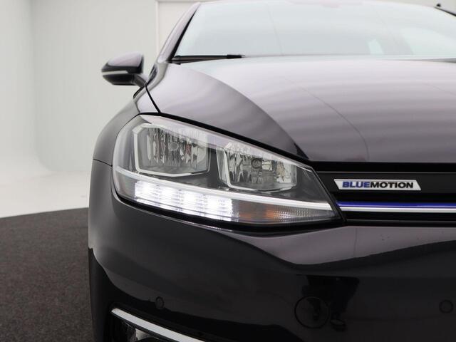 Volkswagen GOLF 1.5 TSi 130 Pk Comfortline | Climate Controle | Adaptive Cruise | 16 Inch | CarPlay | Parkeersensoren | 98.561 Km!!