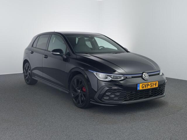 Volkswagen GOLF 1.4 eHybrid GTE | Leer | Mistlampen | Camera | IQ | Zwenkhaak | 18inch | Stoelverkoeling |