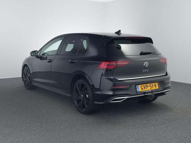 Volkswagen GOLF 1.4 eHybrid GTE | Leer | Mistlampen | Camera | IQ | Zwenkhaak | 18inch | Stoelverkoeling |