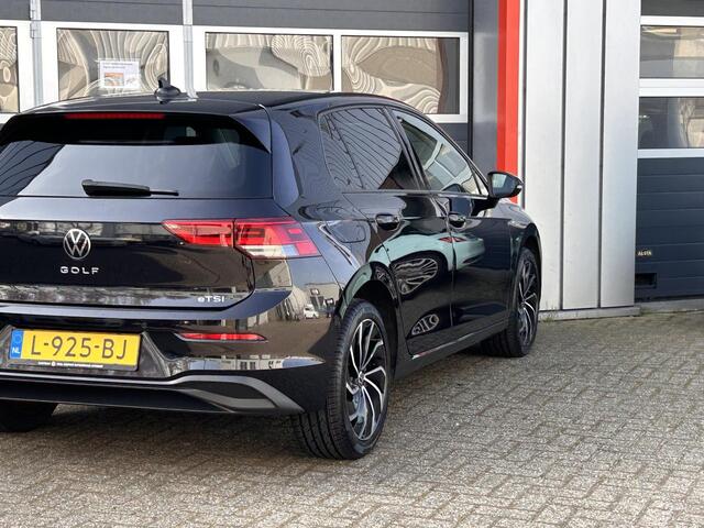 Volkswagen GOLF 1.0 eTSI Life Business | LED | Stoel verwarming | Elektrische stoel |