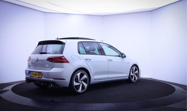 Volkswagen GOLF 2.0GTI Dsg PERFORMANCE PANO/CARPLAY/NAVI/STOELVERW/BLINDSPOT/LANE ASSIST/PDC/LMV 18''
