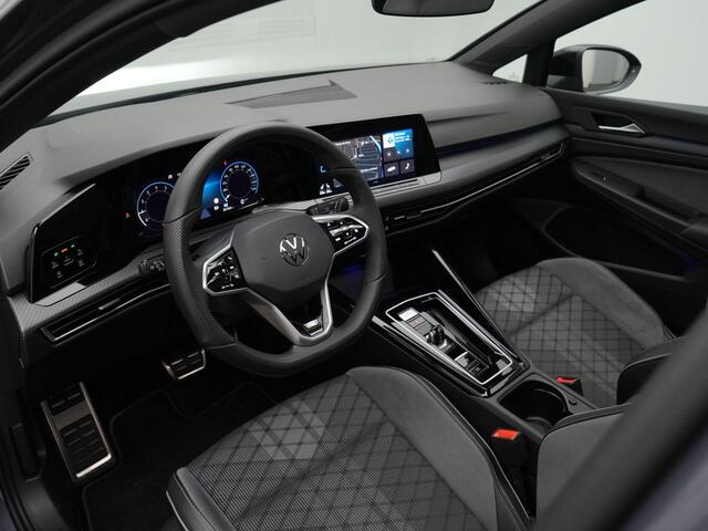 Volkswagen GOLF 1.5 eTSI 150 pk DSG R-Line | Panoramadak | IQ Light | Stuur-/stoelverwarming | Achteruitrijcamera | Navigatie