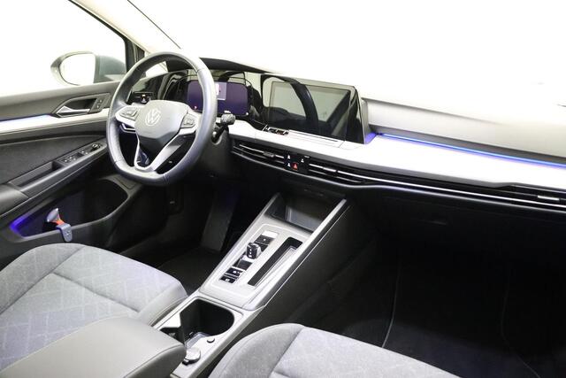 Volkswagen GOLF Variant 1.0 eTSI Life 110 PK | Automaat | Cruise Control | Navigatie | Licht metalen velgen | Parkeersensor | Bluetooth | DAB+ | 1e eigenaar