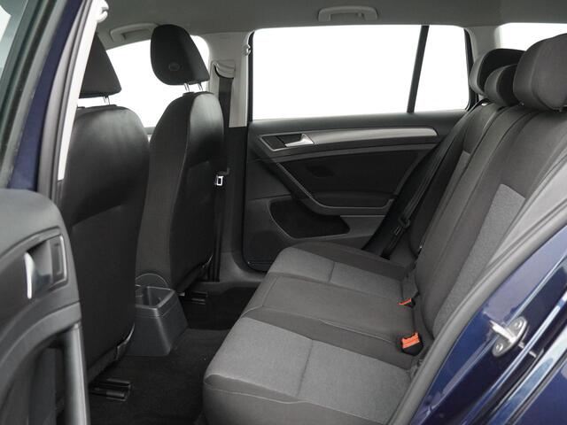 Volkswagen GOLF Variant 1.0 TSI Trendline | Metallic | L.M Velgen | Familie auto |