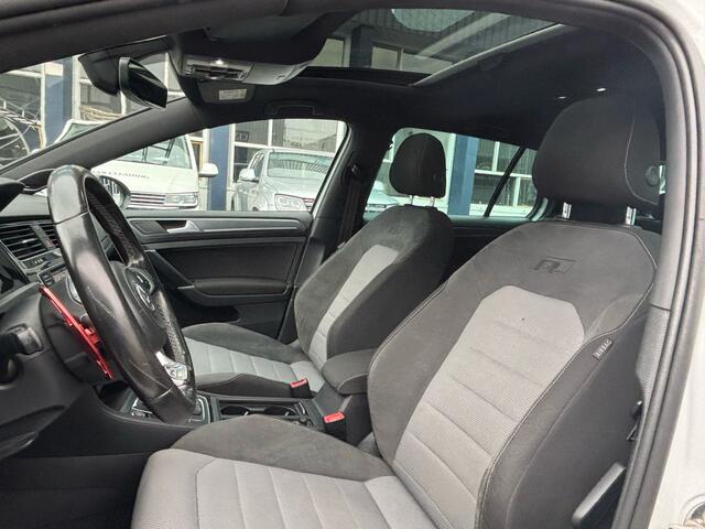 Volkswagen GOLF 1.4 TSI R LINE Connected Series / PANO / Keyless / BOM VOL