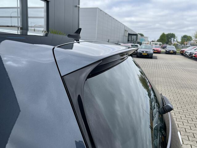 Volkswagen GOLF 1.4 TSI PHEV GTE Trekhaak, Adaptive Cruise & Stoelverwaming