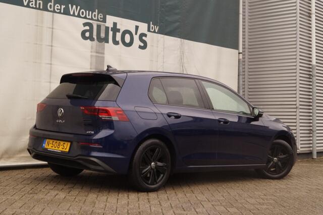 Volkswagen GOLF 1.0 eTSI DSG Life Edition -LED-ECC-PDC-NAVI-