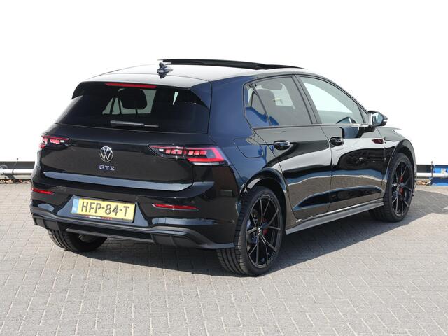 Volkswagen GOLF 1.5 eHybrid GTE 272PK | Led Matrix | DCC | Panoramadak | Black style | Keyless | Head-up display | Trekhaak