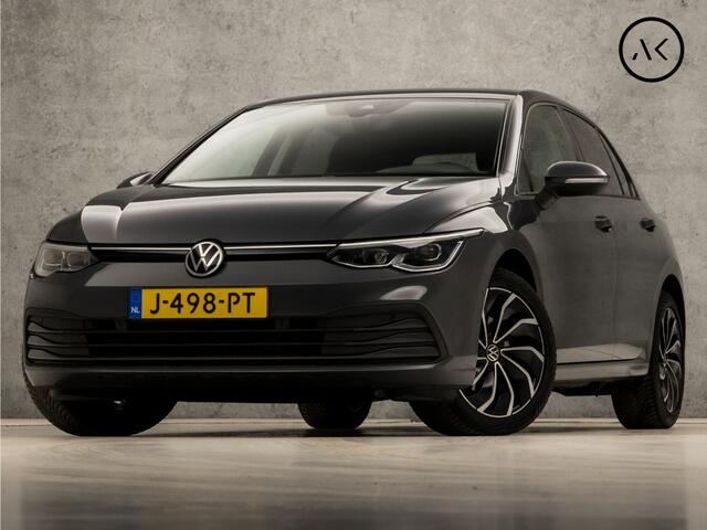 Volkswagen GOLF 1.5 TSI Sport (APPLE CARPLAY, GROOT NAVI, DIGITALE COCKPIT, KEYLESS, LM VELGEN, SPORTSTOELEN, ADAPTIVE CRUISE, GETINT GLAS, PARKEERSENSOREN, NIEUWE APK, NIEUWSTAAT)