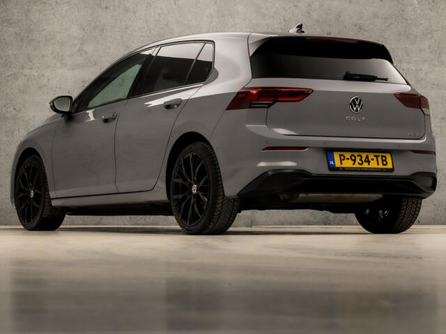 Volkswagen GOLF 1.0 eTSI Sport Automaat (APPLE CARPLAY, GROOT NAVI, STUUR/STOELVERWARMING, GETINT GLAS, SPORTSTOELEN, PARKEERSENSOREN, ADAPTIVE CRUISE, DAB+, NIEUWE APK, NIEUWSTAAT)