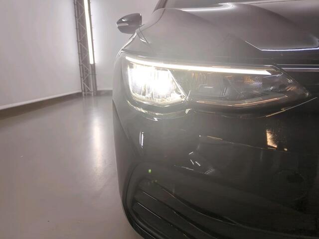 Volkswagen GOLF Variant 1.0 eTSI 110pk DSG Life / Clima / Navigatie / Parkeersensoren / 16" LMV