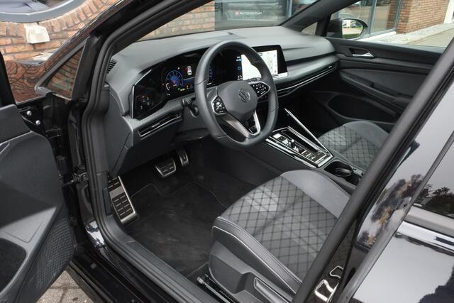Volkswagen GOLF 1.5 eTSI R-Line