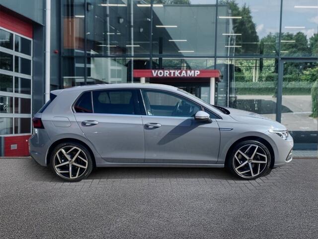 Volkswagen GOLF 1.5 eTSI STYLE CAMERA/MEMORY/NAVI/ACC/CARPLAY/STOELVERW
