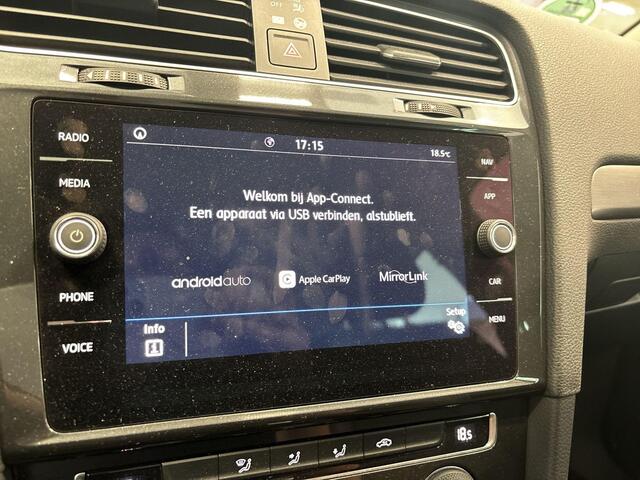Volkswagen GOLF Variant 1.0 Tsi 115pk DSG Highline · Apple/Android Car Play · Navi · ACC · P-Sensoren · 16'' Inch ·